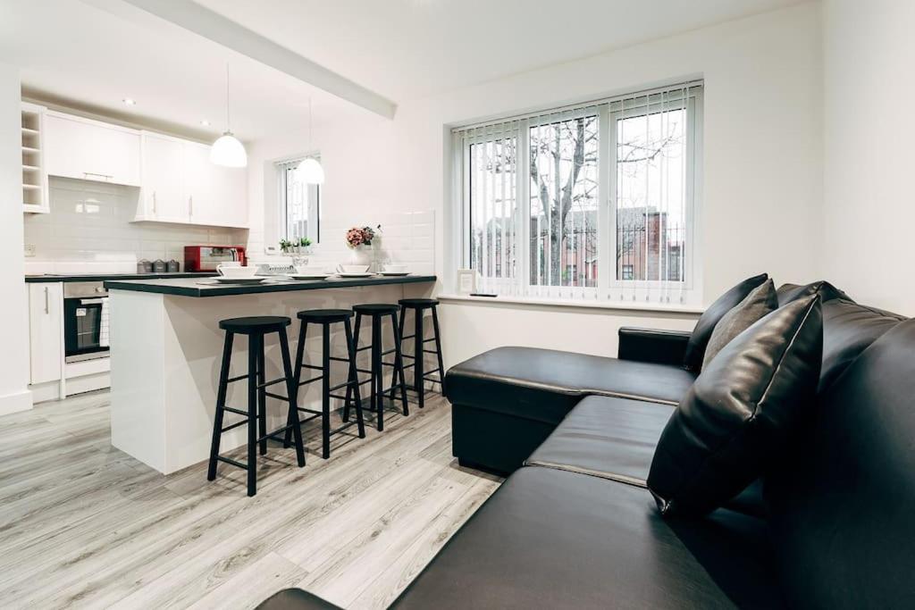 Park & Relax In 1Bd Central Liverpool Home Exterior foto