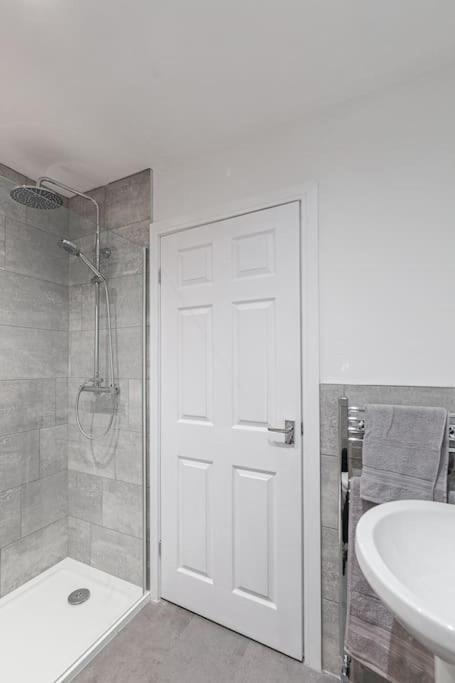 Park & Relax In 1Bd Central Liverpool Home Exterior foto